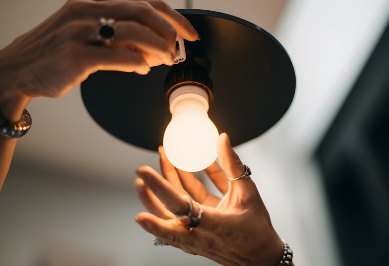 Light Bulb Replacement Services